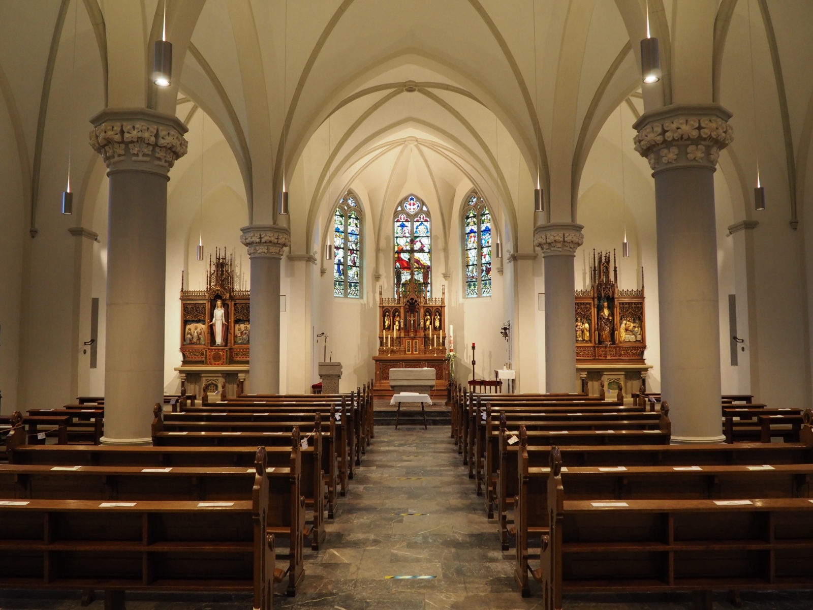 Kirche Glesch Altar